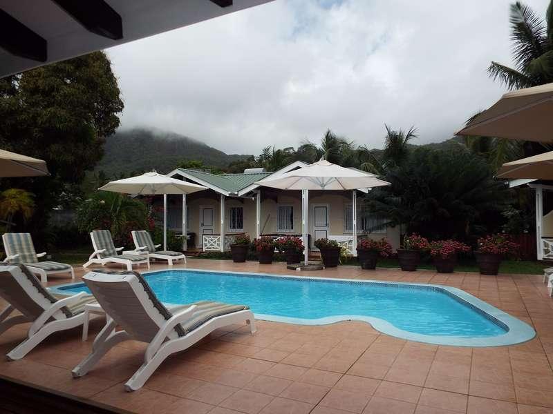 Hotel La Roussette Anse aux Pins Ngoại thất bức ảnh