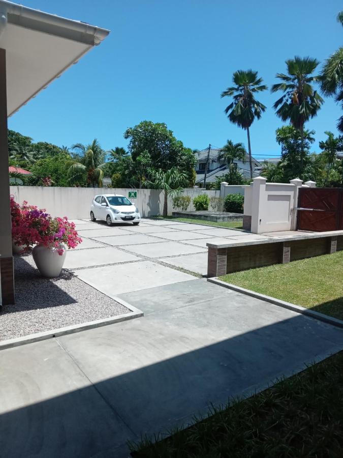 Hotel La Roussette Anse aux Pins Ngoại thất bức ảnh